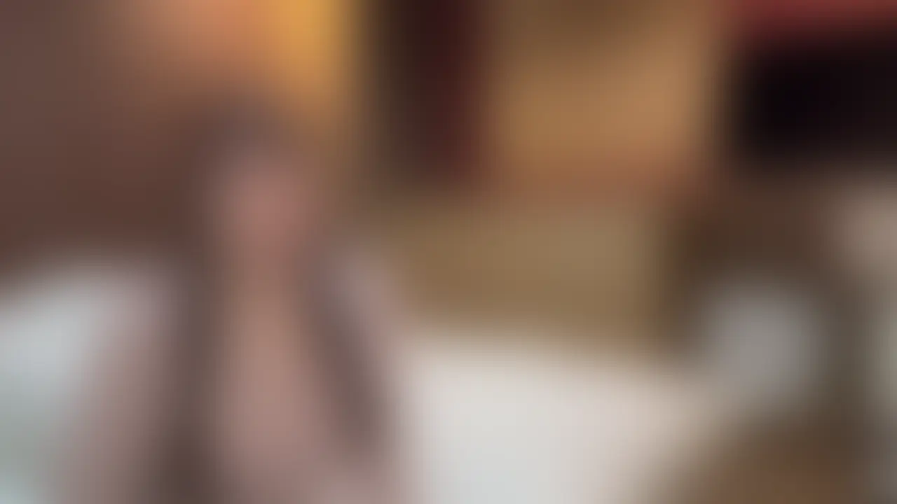 Hカップ女子大生とお泊まりして大量中出ししちゃいました
デリヘルで出会ったHカップ女子大生。
出会ってからセフレになり定期的に会う仲に。
大学の授業終わりに会いにきてくれてお泊まりセックス。
初めて会った頃は中出し許してくれなかったけど、今回は中に大量に出しちゃってます
※前回の動画の時より距離が縮まってます。
この女の子の前回の動画
https://myfans.jp/posts/4c3ef788-40e2-485f-a1ba-e4471428f632 (2/2)