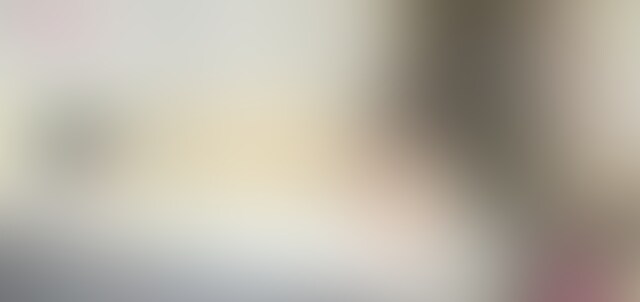 上司と出張に行ったらさぁ、まさかの相部屋になっちゃったぁ❤
しかも、おフロを一緒に入るのを断れなくてぇ、お○○○も飲んじゃったからさぁ、もうエロい雰囲気になって、フェラしたり、手コキしたり、クンニされたりしたあとに生挿入されちゃってぇ、そのまま中出しされちゃったよぉ❤ (2/2)