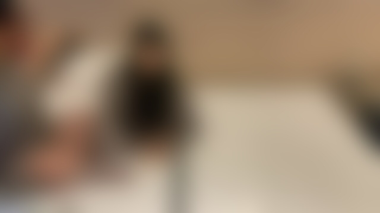 2人目の他人棒固定カメラver前編になります。
この日初めて会い1回目のプレイが終了し2回目のプレイになります。
myfans高額プランの方で大阪から来て頂いた方に寝とってもらいました。
素敵な○○○束道具をプレゼントして頂いたので着けてプレイしてみました。
2回目は旦那も我慢出来ずに参加をしており、妻は人生で2回目の3pを経験しました。
後は動画を是非お楽しみください🙇♂️ (2/2)