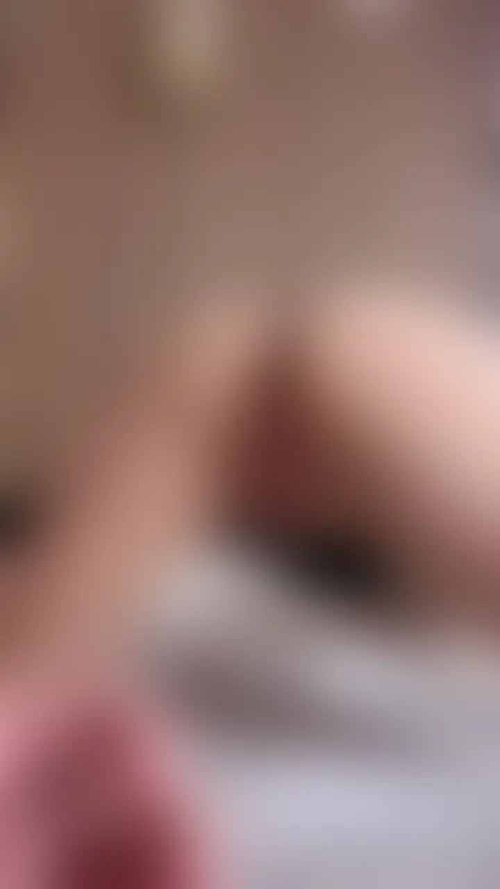 前回アップした動画の接写アングルバージョンです💋
よめちゃんのアナルを触手ディルドでじゅぼじゅぼしていっぱいイカせちゃいました💕 (2/2)