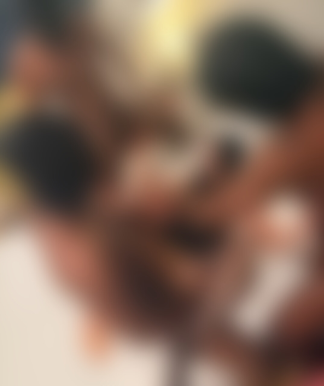 旦那の前で美人妻とハードコアNTR中出し4P🔥
Hardcore creampie foursome with a hot Japanese wife in front her cuck hubby🔥 (2/2)