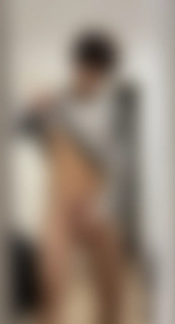 大学でモテるイケメンくん、ヤリサーに所属していて男も女も関係なく片っ端からハメているヤリチン。家でのサカユニ姿でチ... sample 2