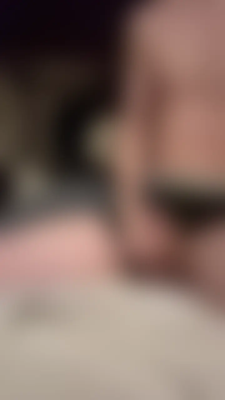 下にティッシュ敷いたのに精子おさまらなかった sample 1