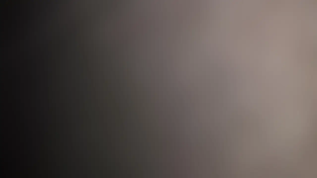 iph●neでハメ撮りした動画です。
なので観てもらう時もスマホを推奨します。
画像を見て分かるとおり肉付きがよくてスケベな子です。
子って言っても実は既婚者なんですが。
年齢は20代半ばぐらいです。
結婚してるのにウチまでやりにくるのがすごいですよね。
旦那とはもう随分前からセックスレスみたいで、いつも彼女のほうから誘ってくるんです。
当然、会ったら必ずセックスします。この時はノリで撮影してみました。
顔出しをすごく嫌がってて必死に顔を隠したりしてますが、そこはご理解ください。
でも一応、途中で微妙に顔が映ってるんで、一時停止したら顔を確認できます。 (2/2)