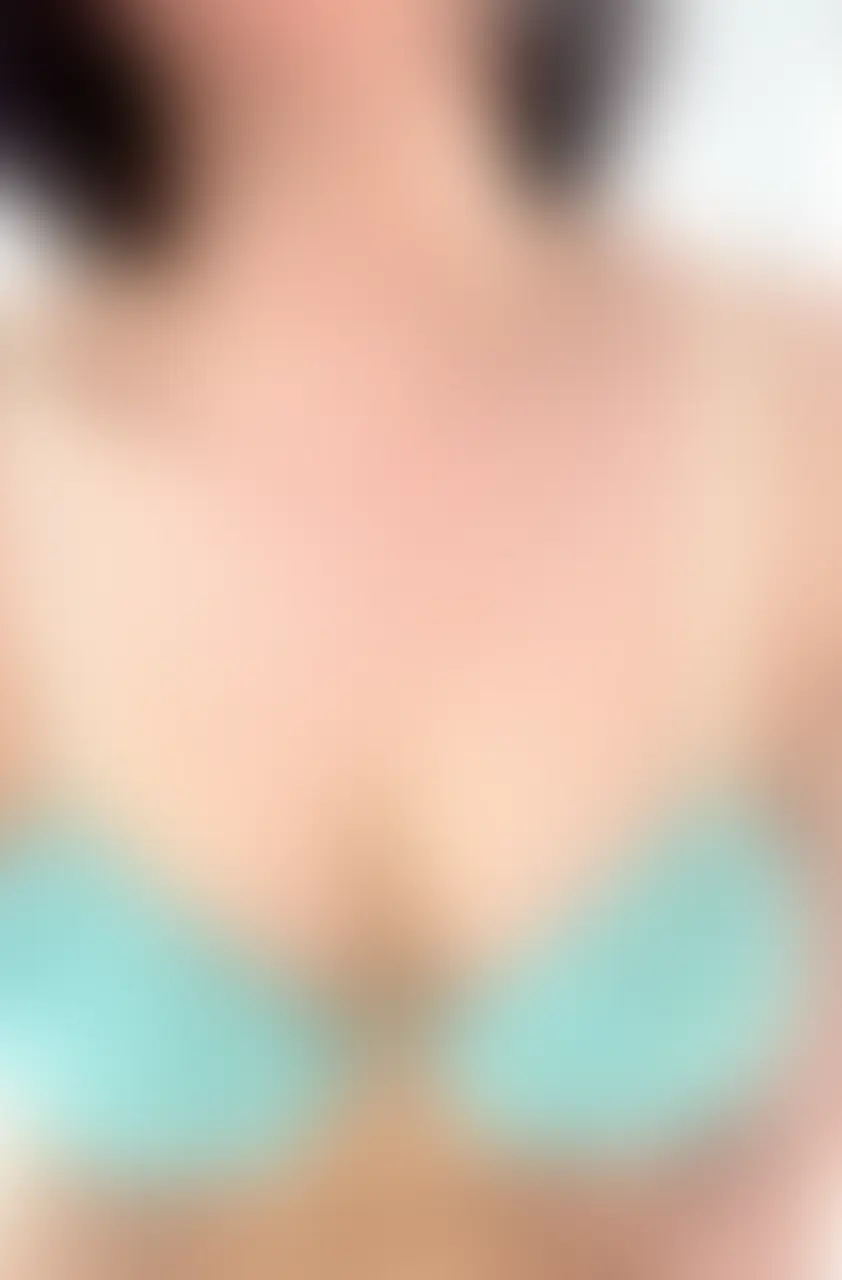 ビキニ風下着自撮り_動画①
今回は自撮り動画になります💕
夏っぽいビキニ風下着を着てみました☀️
紐パンなので、いつもよりお尻が映えてる気がします😍
ビキニっぽく布面積が少なめなので、むっりちり感たっぷりで大満足間違いなしです🍑💕 (2/2)