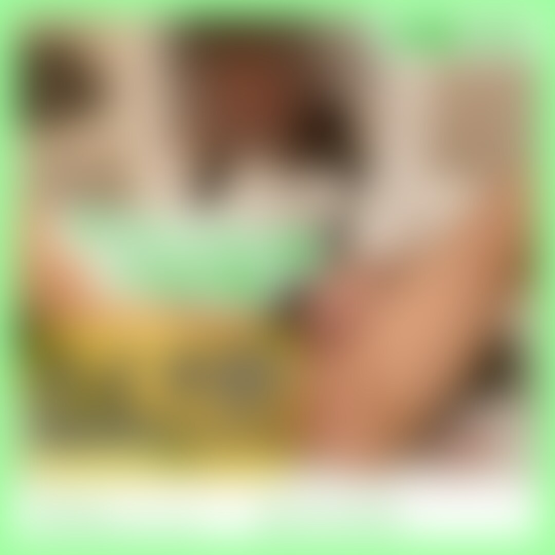 フルサイズ版→ https://myfans.jp/posts/0cdb91ea-0baa-4300-a5f0-f5b30881af57
【動画紹介】
北海道から都内に遊びに来た処女JDのまなちゃん。軽率に男を誘惑してくる悪い子です。知らない男に○○○されて処女卒するのが夢だったらしいので、願望を叶えてあげました😌
メイド服を着て処女メイドとしてオスの性処理マゾへと開発してやりました。知らない人に○○○されるプレイですが、実際は乱暴にしたら痛いですからね。特にこの子はめちゃくちゃ膣口が狭い子でした(笑)
めちゃくちゃ狭い膣の入り口を少しずつ指で拡げながら潤滑ゼリーで摩擦を減らし、膣奥までしっかり解して快感を与えてから処女卒セックス。入口は狭いけど膣内や膣奥はめちゃくちゃ感度が良くて、ちんぽで初めて○○○されてるのに沢山気持ち良くなってアヘってくれました(╹◡╹)
150cmに満たないミニマム体型の処女JDなので、平均的な男性程度の体格の私でも種付けプレスして○○○してる感じが出せてとても楽しかったです🥰
全編見たい方は↑からフルサイズ版をお楽しみください
【無料プランでの公開期限】2023/11/30まで (2/2)