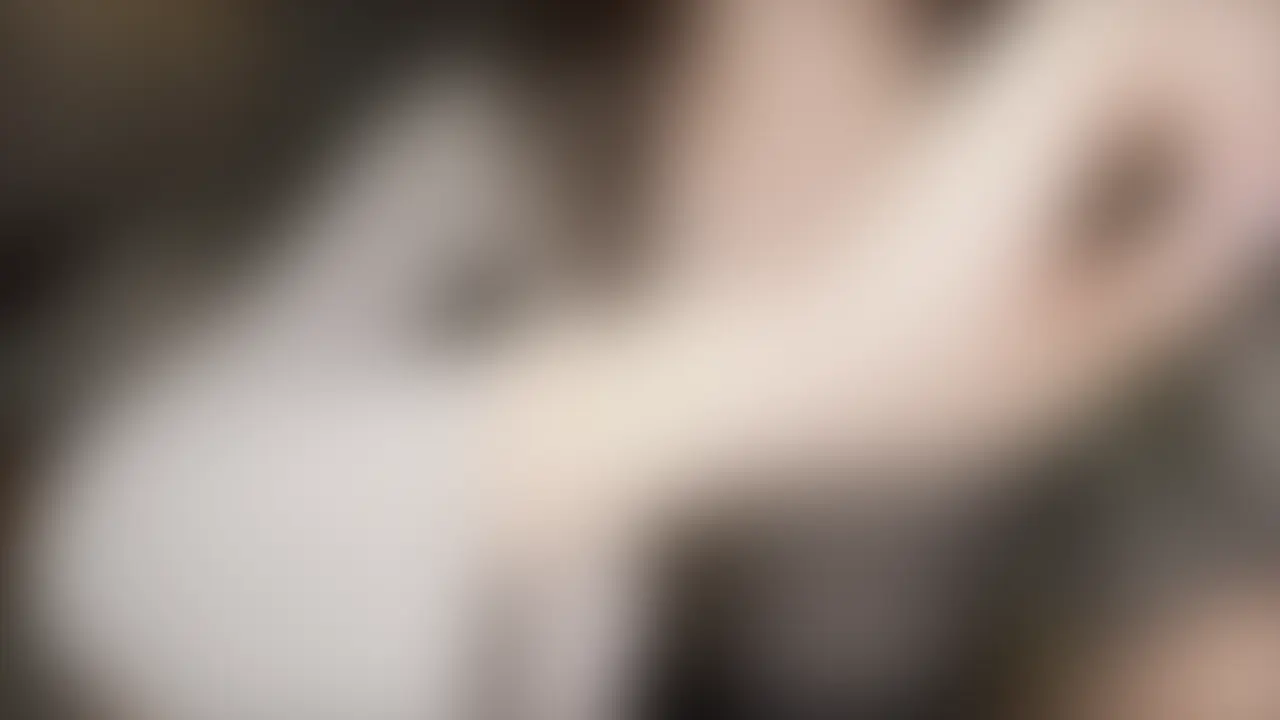 最初に右上の「♡いいね」を押してから見てもらえると嬉しいです💕
***
こんばんは、りりかです🐕
今回は、
よりりりかを身近に感じてほしくて、普段のりりかをカメラに収めた動画を公開します。
たくさんみんなにりりかを見てもらううちに、だんだん家で一人ですることが増えてきて…
ほんとに素のりりかが出ちゃってるから、とっても恥ずかしかったし、公開するのやめようかな?って何度も悩みました。
けど、リリーズのみんなにもっとりりかを身近に感じてほしくて、思い切って公開しちゃいます。
最初は自分のしてるところを自分で撮るのが恥ずかしかったけど、やっぱりしてるうちにそれどころじゃなくなってきて…
最後にはかなり大胆になってしまいました🫣
りりか🐕
👉収録時間|約10分20秒
👉いつも使っているおもちゃで気持ちよくなってます… (2/2)