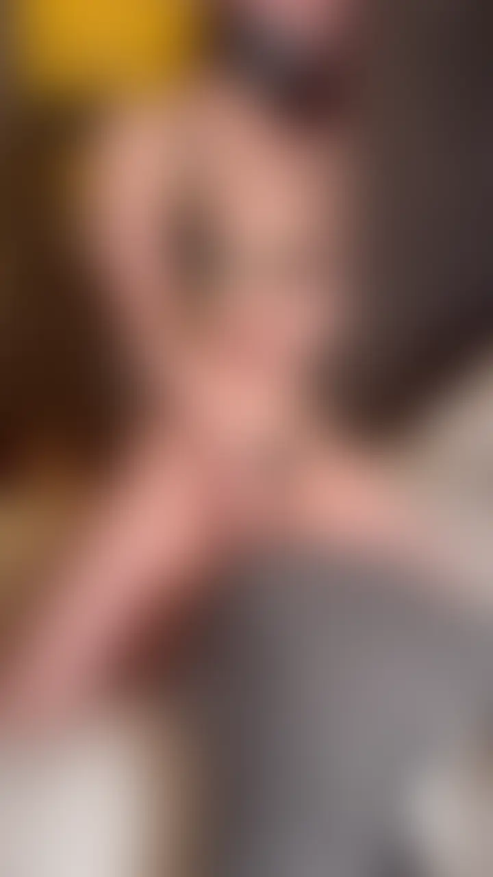 気持ち良くていっぱい出ちゃった♡
ハメ潮、ありがたく受け取って♡♡♡ (2/2)