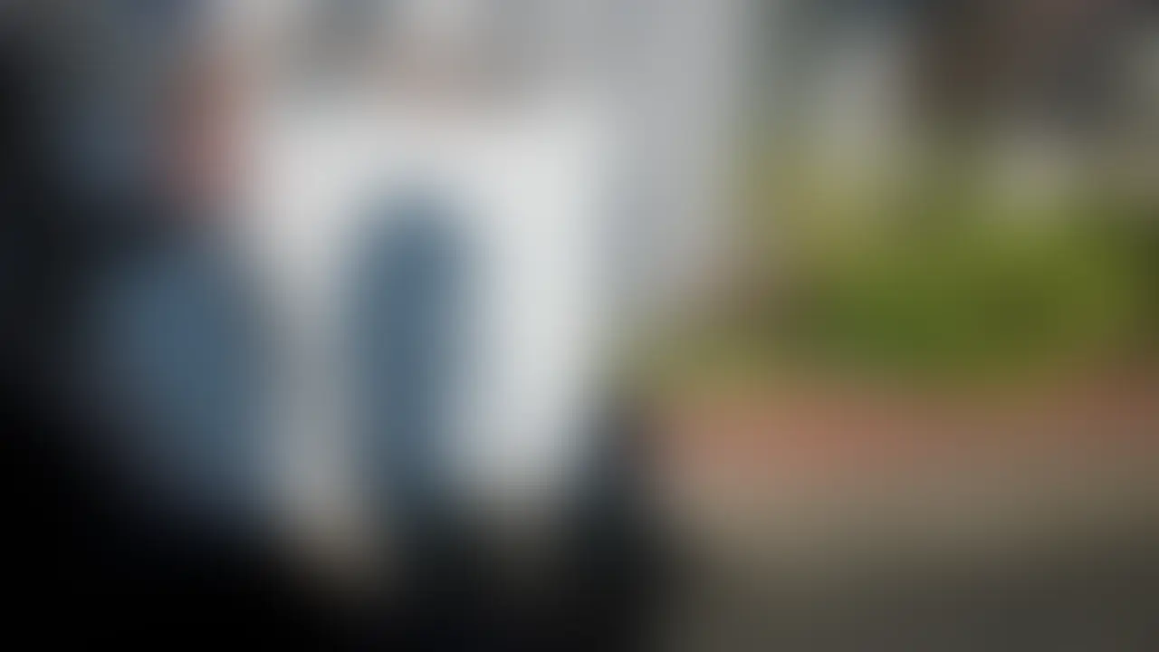 知り合いの主婦に頼まれて
動画を一緒に撮影しました。
内容は(カーSEX、浴室SEX、手コキ、ベッドでSEX)
4つに分かれています。ラブホSEX編です (2/2)