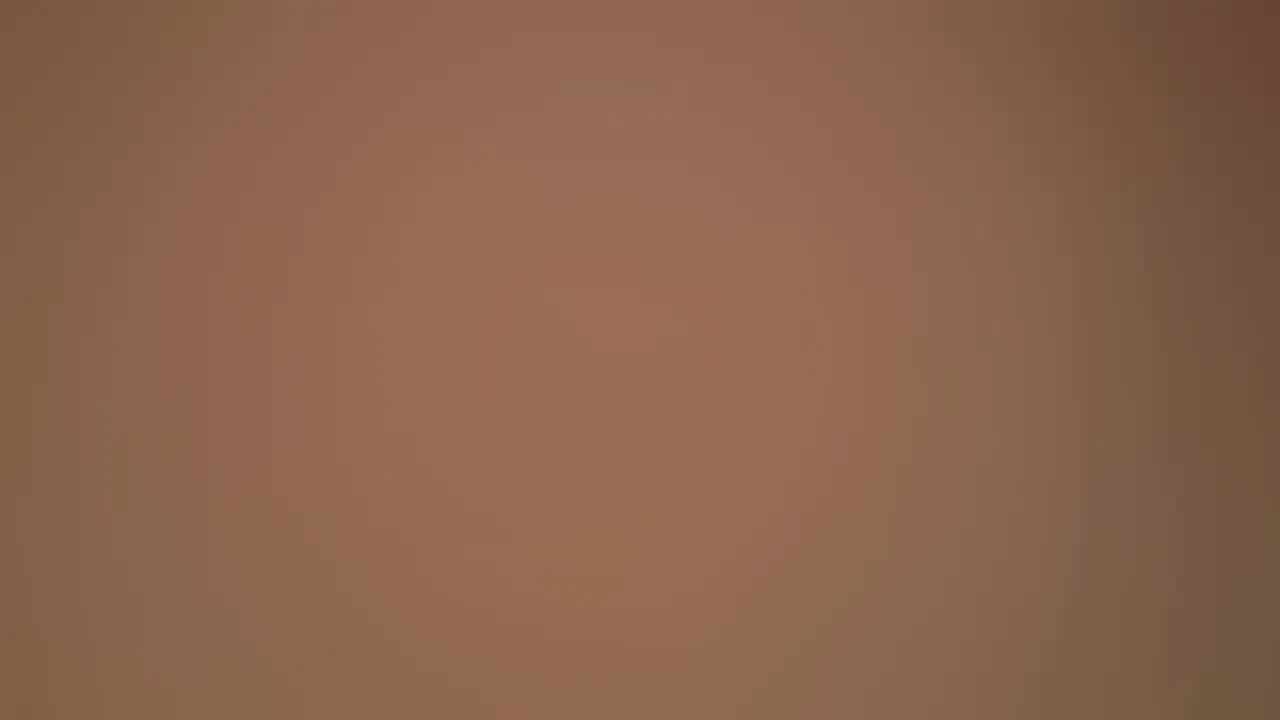 ギンギンに発達している彼女のクリに鬼頭ぺちぺちしてあげたらぷしゃぷしゃ吹いちゃってた。

その後おもちゃでクリ攻めしながらガン突きして
すぐイッちゃってる彼女見ながら中出し。

イクとき膣ぎゅーってなるの気持ち良すぎる。 (2/2)