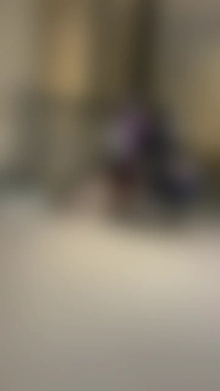 皆様、こんばんは!!
ミニスカ大好きミニスカハンターです。
『Pcolleレビュー始めました。』で
管理人さん(始め。さん)が本作品をレビューしてくれました!!
丁寧で分かりやすい解説付きなので迷っている方はぜひ購入の後押しになりますので見てみて下さいね。
さてさて、今回のJちゃんは、、、
あれ!?
制服着ているミニスカJちゃんがいませんね、、、泣
そうなんです!!
今回は、リスナーからのリクエストに応えまして、
初の番外編としてOLちゃんの撮影をして来ました!!
OL撮影日記第一弾となっております。
勿論、今までとやる事は変わりません。
激カワな女性を見つけて電車内とトイレ内で撮影するだけです。
しかし、OLさんを初めて撮影したのですが、
座ると思ったよりもスカート短めですね!!
もしかしたら、今のJちゃん達よりもスカート短いかもしれません。
そして、ストッキングで更に脚が美脚に見えます。
OLさん好きの気持ちがちょっとだけ分かった気がします!!でも、J好きなのは変わりませんが笑
さてさて、今回のモデルちゃんは、毎度お馴染みのNちゃんですね!!
Nちゃんの動画は、
撮影日記41
撮影日記45
撮影日記46
撮影日記47
以上ですね!
いつも制服着ているNちゃんが就活をするために今回は、リクルートスーツで電車に乗り込んできました。
普段、スーツを着慣れてないのでソワソワしてますね!
いつも通りボックス向かいの席を確保し、
撮影開始しました!!
そして、ふとした瞬間に撮影しているのがバレて、、、
この先は、ぜひ動画を購入して楽しんで下さいね♪
如何でしょうか?
ちょっとでも気になる方はポチッと購入&Goodしてみて下さいね♪それでは、また次の動画でお会い致しましょう。
■動画時間… 20:42
■FHD… MP4 1920×1080
・当作品のモデルについては身分証にて18歳以上の年齢確認をしております。
・当作品に登場する人物はモデルであり、同意の上で撮影を行っています。
・当作品は説明文を含め撮影風のシチュエーションを楽しんでいただく為の文章です。
・当サイト利用規約に基づいた内容です。
・本作品は審査機関を通したものになります。
・完全オリジナル商品の為、第三者への送信、販売等の二次使用は一切禁止致します。
・フィクションであり登場人物、撮影場所に関しては一切関係ございません。
・本作品に犯罪行為、及び犯罪行為に関与する事象は一切ございません。
・本作品は国内法、国外法に遵守し違法行為は御座いません。
・本映像の二次使用、譲渡、転載、転売等は一切禁止いたします。
・著作権侵害の不法行為により被った損害は、顧問弁護士を通じ適切な対応をいたします。!!!! (2/2)