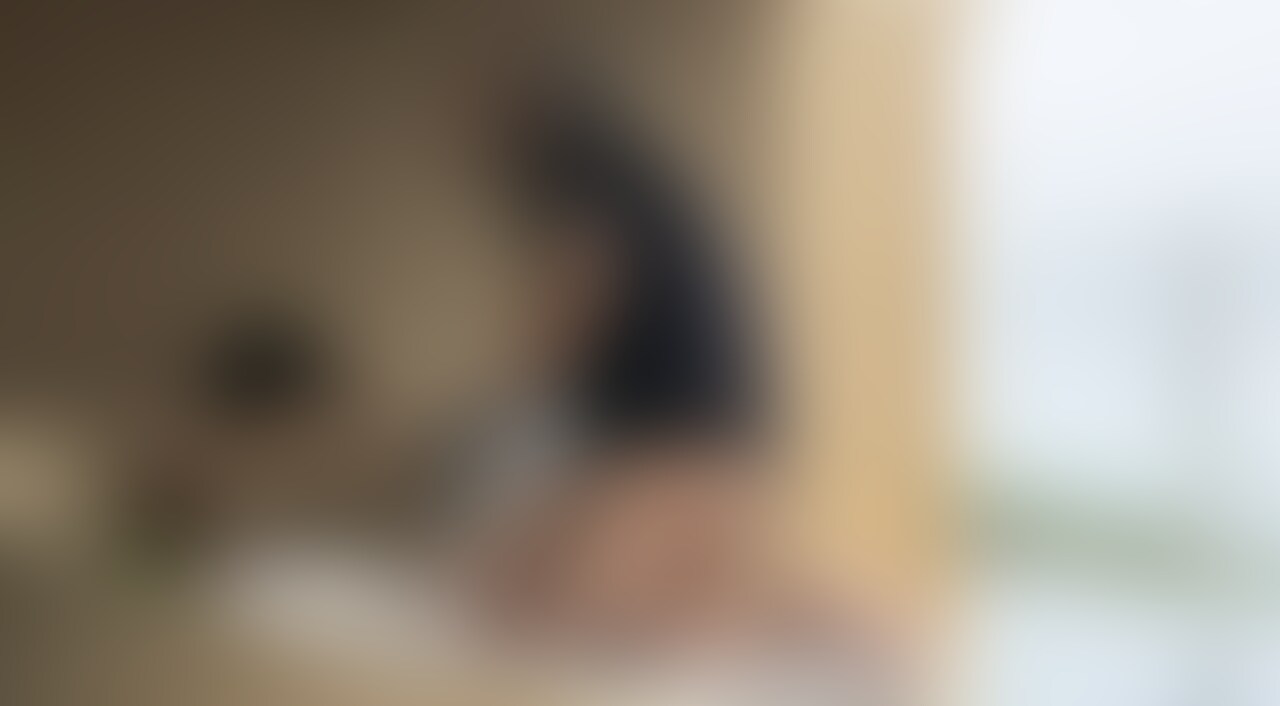 屋外テラスのソファでエッチしちゃった (2/2)