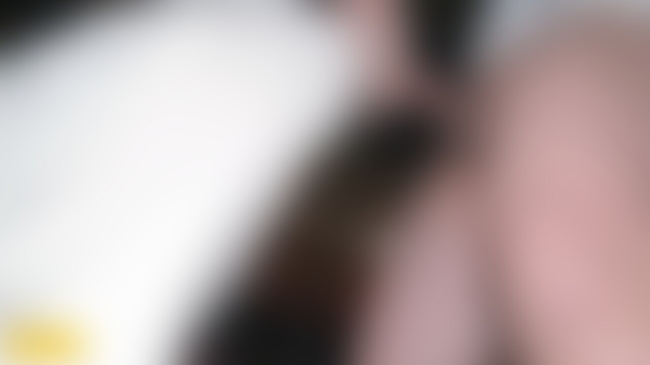 【喉奥イラマ】
『ホント奥好きやな??』
『ねぇ??』
『んん…』
『呆れるわ』
『喉奥使って…』
呆れさせたご褒美に
チンポ狂いの喉マンコを喉ボコ。 (2/2)