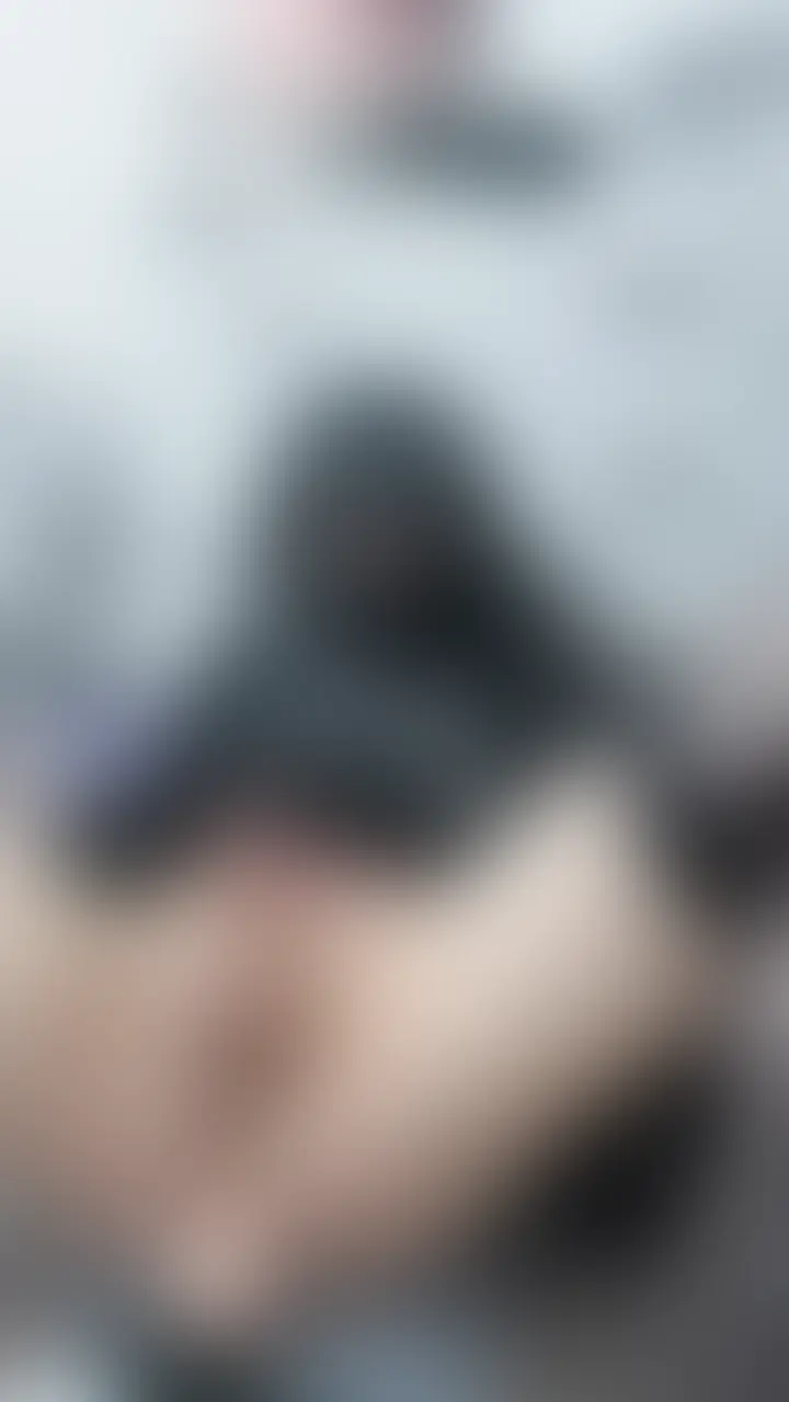 ゴスロリ着てしこしこしゃせい with ピストンマシーン sample 1