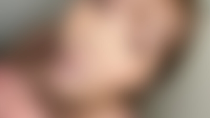 【トイレ連れ込みフェラ/個人撮影】Aちゃん(28)
某SNSで引っかけた女の子とプチ交縁。トイレに連れ込んでおしゃぶりしてもらいました。可愛い素人のエグすぎるチンしゃぶテクニック! (2/2)