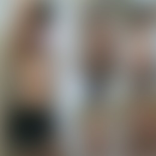 これは更衣室の中に仕掛けられたカメラの禁断映像になります!
撮影されているとは全く思わず無防備に制服を脱いでいきます。
ワイシャツのボタンを外すとセクシーなオレンジ色の下着姿になってくれました。
スレンダーな身体に豊満なおっぱいの谷間がたまりません!
衣装を合わせてみますがやはりブラジャーがはみ出してしまうのが気になる様子です。
仕方なさそうにブラジャーを外すと見るからに柔らかそうな軟乳がぽ○○○と零れ落ちてしまいました!
たわわに実った見事なおっぱいちゃんですね!
続いてレースクイーンのコスプレにも着替えてもらいます。
横から見ると大きなおっぱいの形がはっきりと分かりますね!
乳首がツンと尖っていてエロ過ぎます。
そしてついに水着へのお着がえでです。
コスプレを脱ぐとそのままパンティまで脱いで一糸纏わぬフルヌードになってくれました!
くびれたウエストに大きなおっぱいの素晴らしいスタイルです。
全裸のまま身体をくねらせて水着の紐を結んでいて最高に興奮します。
下から見上げる巨乳におまんまんもエロいです。 (2/2)