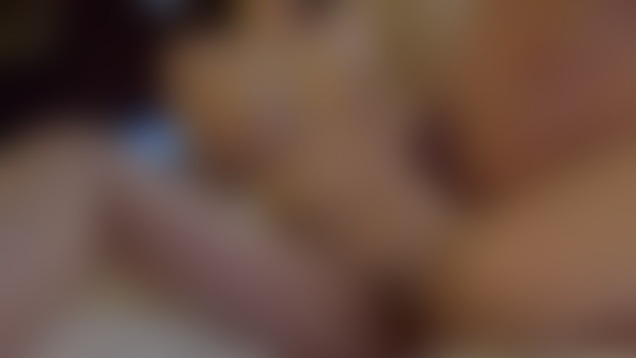 ドM大学生Rちゃん | F
指遊び。
触れる度に疼くその身体はとても繊細ででも壊したくなる衝動にも駆られる。 気持ち良さでキスがおろそかになるのも素敵なんだよね。 (2/2)