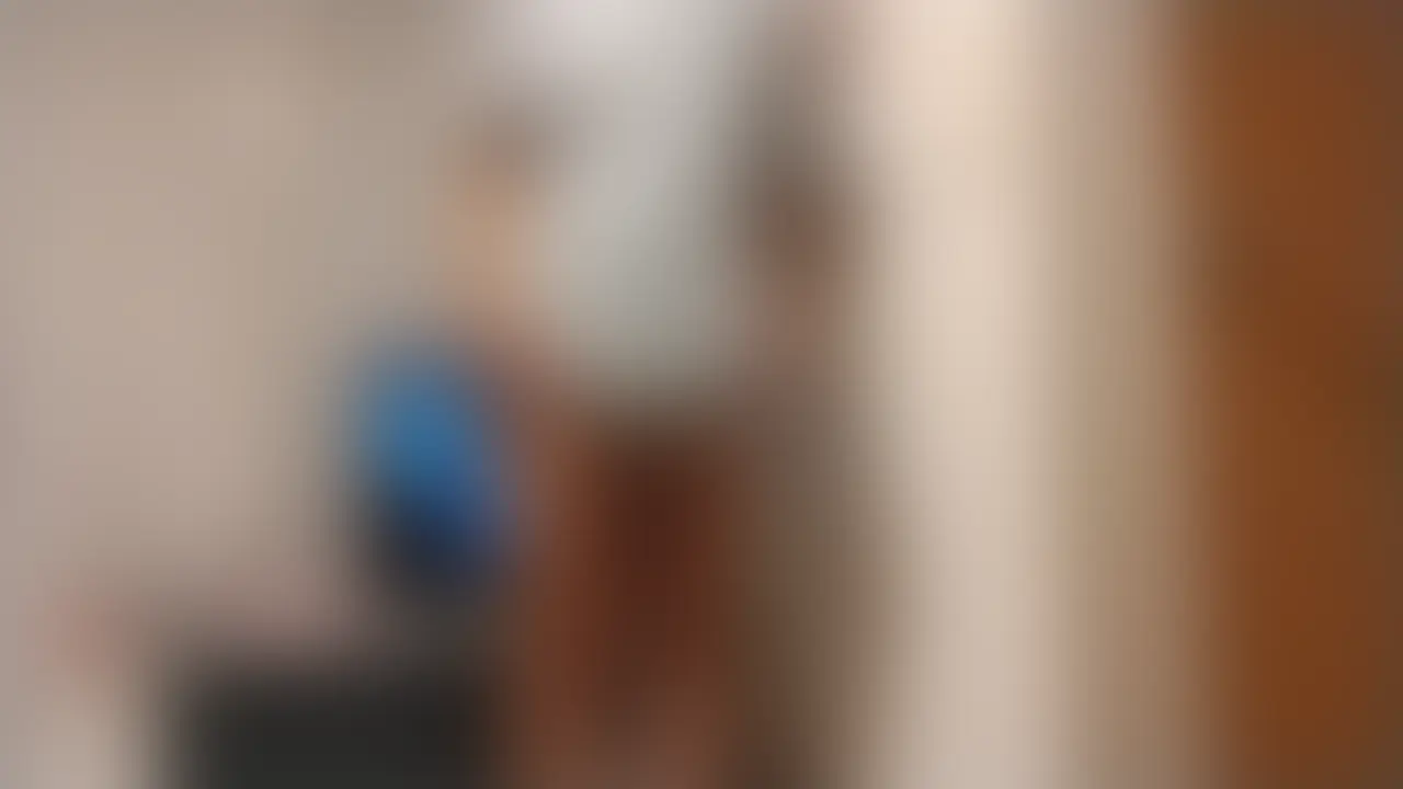 部屋の中で生脱ぎをして全裸になってから大好きなおもちゃで気持ちよくしてもらいました💛 その後はもっと大好きなご褒美を入れてもらって何度もイっちゃいました(⋈◍>◡<◍)。✧♡ (2/2)