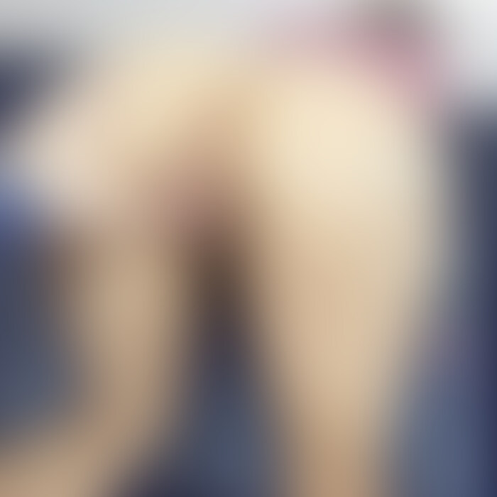 新年早々にゴムなし生ハメ寝バックでパコる!
連続イキする彼女に大量ぶっかけ♡ (2/2)