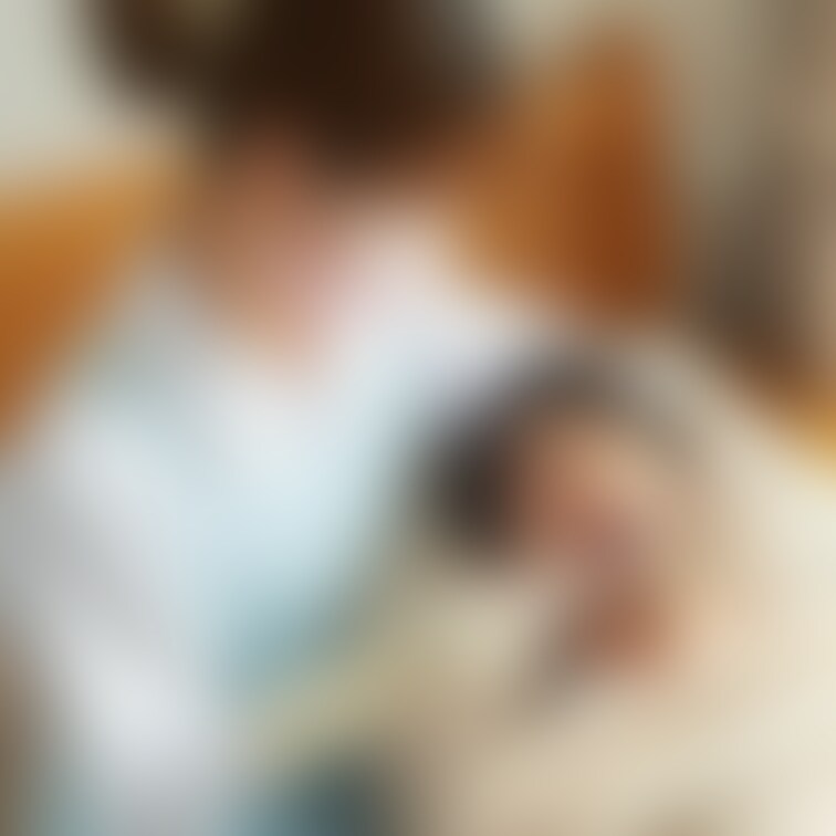 歯医者さんごっこ、自宅、白衣、エプロン、ゴム手袋、マスク、彼女、ベッドの上
