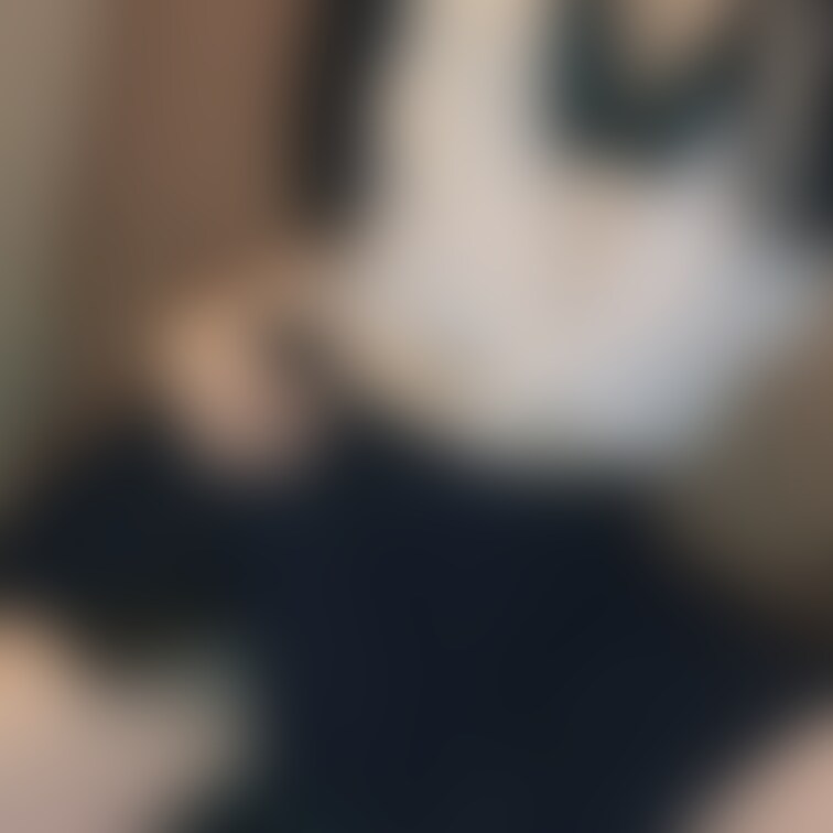 パイパンおま〇こに食い込ませちゃった…///💕

ファンクラブ開設して10日目… 200ファンありがとうございます🥺