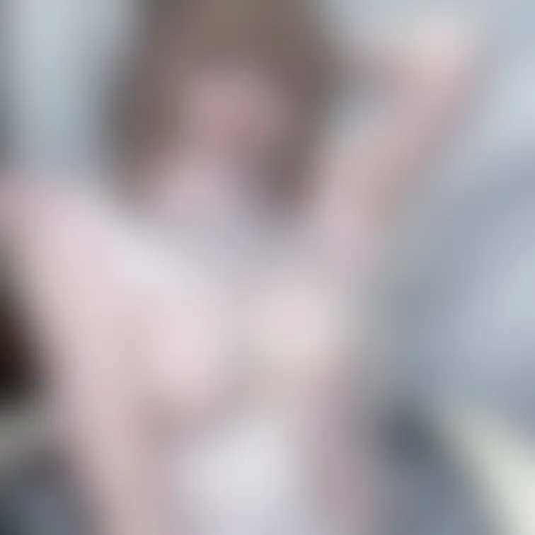 おっぱい丸見えチャイナ🐼