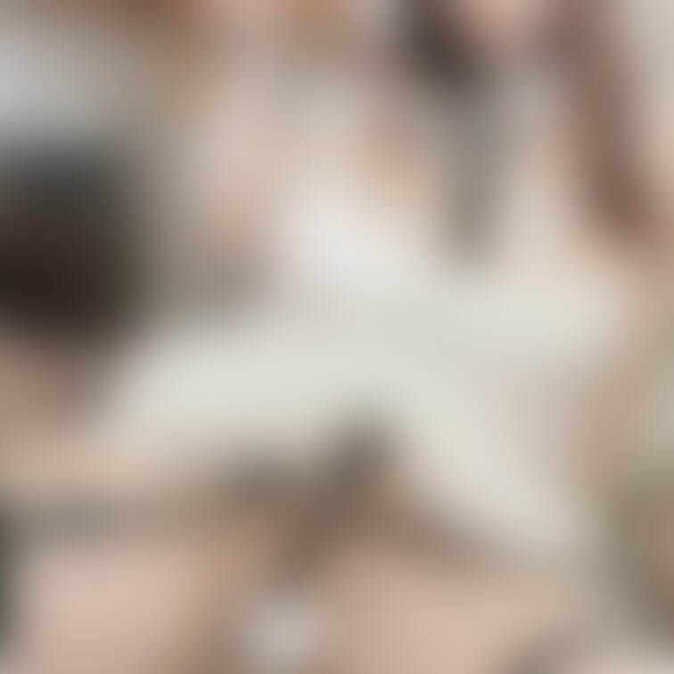 お気に入りのコスプレ!🥰
ベルトが凄い💗中身みたい人はお部屋プランにあるかも?😳