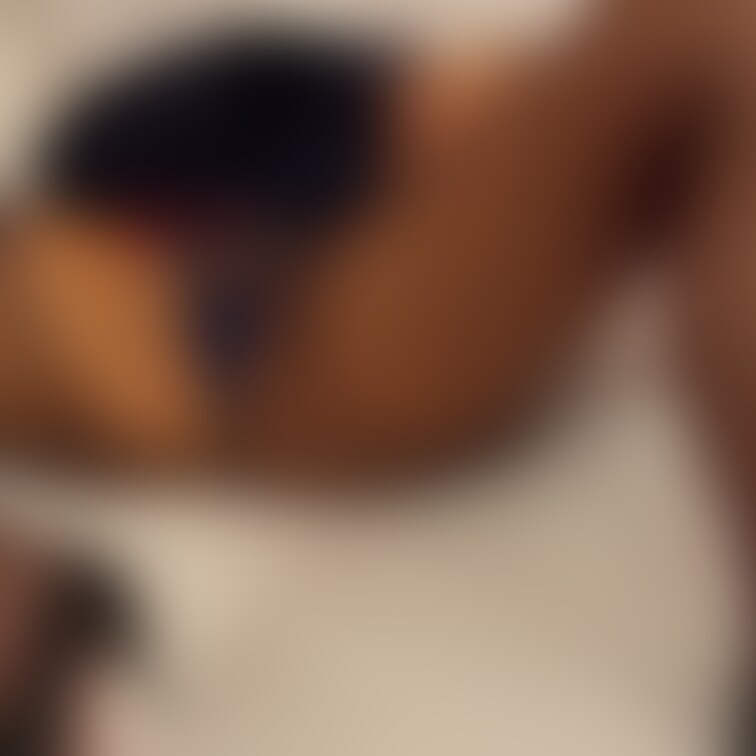 ストッキングは破るために…🤭💓

ビリビリに引き裂いて隙間から…恥ずかしいけど堪らないですね🤭