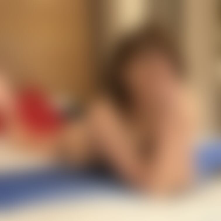 エロい、、って、、、
そぉ、、だよぉ、、
エッチな、、女でしょ。。。