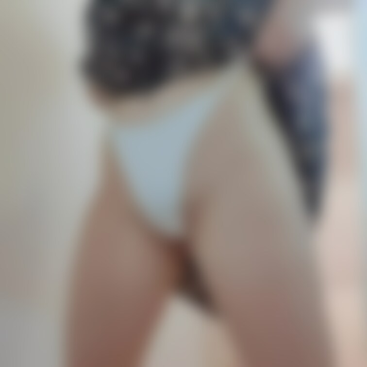 パンツが引きちぎれるくらい
食い込ませてみた🤣

股間をじっくりご覧あれ☺️