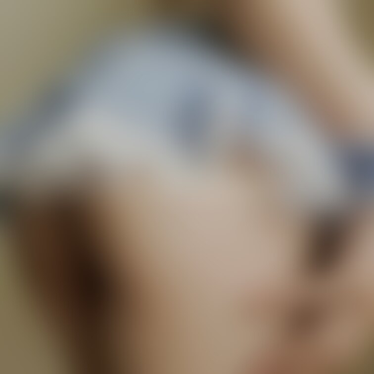 パンツはほとんど紐だから、とっても大変なことになってます🍑