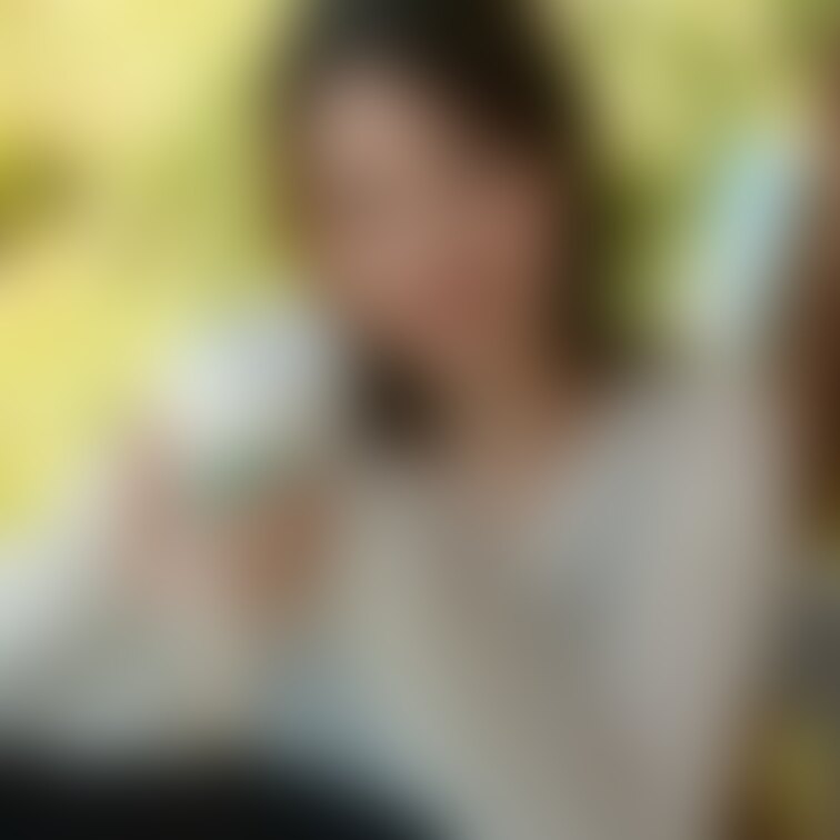 ~2024 summer ver.2～
処女巫女ちひろが私服姿で撮ったA4サイズのポスター画像1枚になります(*´ω｀
