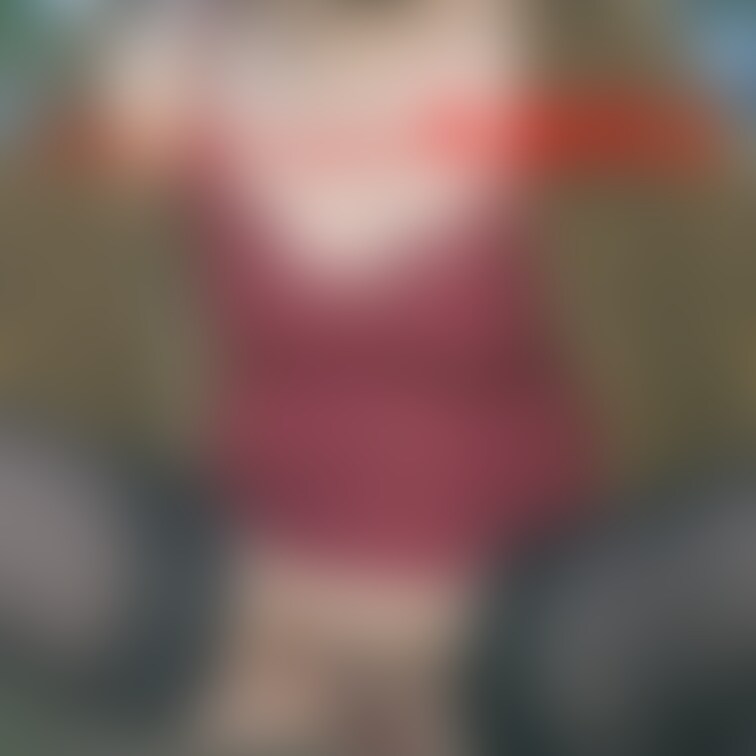❤️野外露出😁❤️まだ辺りは明るく人通りも多かったのでAはビビりながらの撮影です(笑 2枚