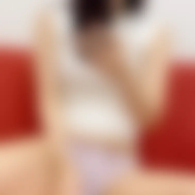 清楚美人（31歳）美乳人妻の自撮りオナ。

旦那さんに内緒で同人モデルに応募して来た人妻の自撮りオナニー動画。
