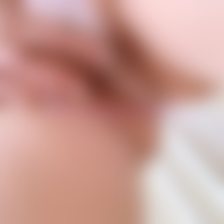 パンティ食い込ませて…
くりくりするの好きなの💕
早くくりちゃん吸って欲しいよぉ💖