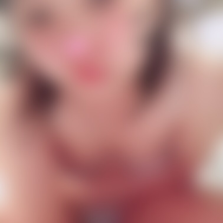 お風呂上がりに撮ってみました!📸
おっぱいちっちゃいから前屈みになると見えちゃいそうですよね🎀
背もちっちゃいか