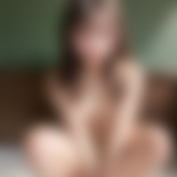 じー