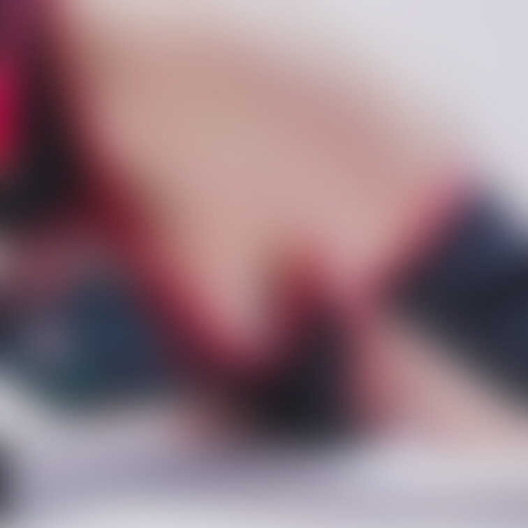 寝転がりはみ乳キョンシー
乳首はぼかしてます💦