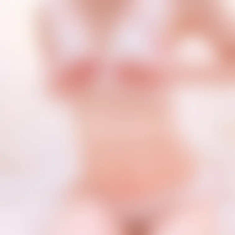 純白の下着だけど、あなたの精子で穢してほしいな🫣💕