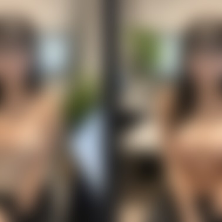 着衣と脱衣を並べた画像です。画像№273