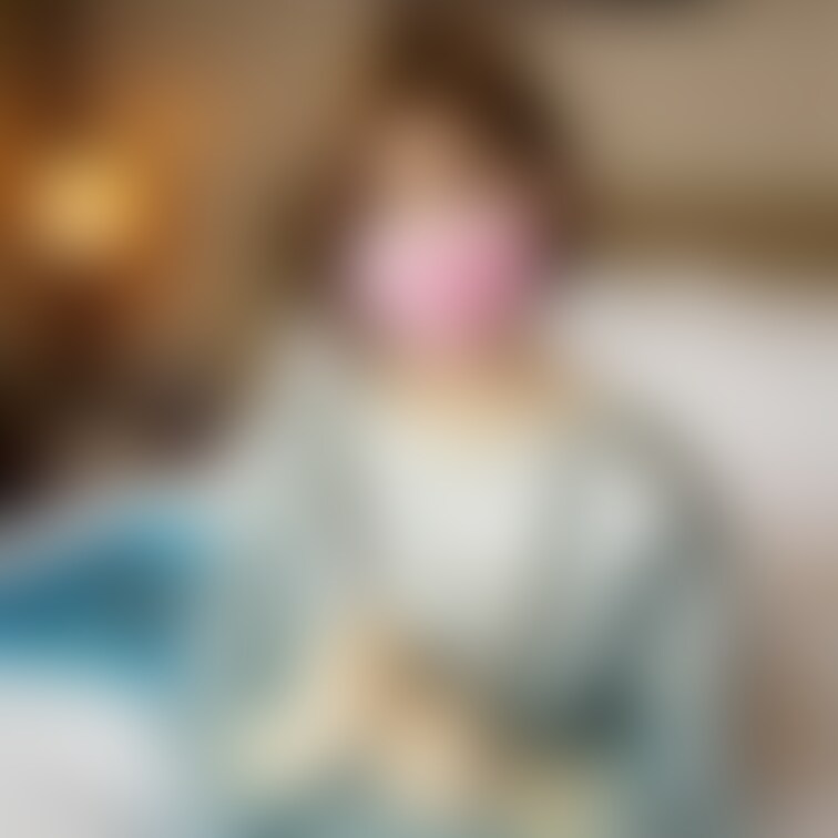 【おうちで歯医者さんごっこ】
フェティッシュな装いの彼女