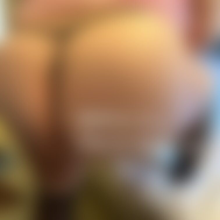 巨乳見て、今日も頑張ろう!!
Get energy from my big boobs!