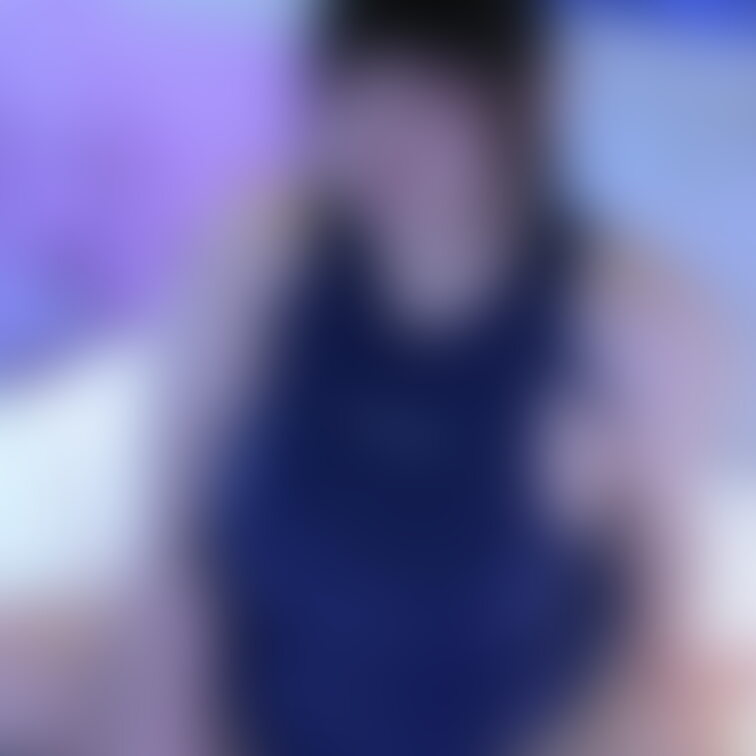 こんにちは!糸です!
昨日マネちゃんに今回の写真の編集を頼んだんだけど、想像してたものと全く違かった...
私青系の