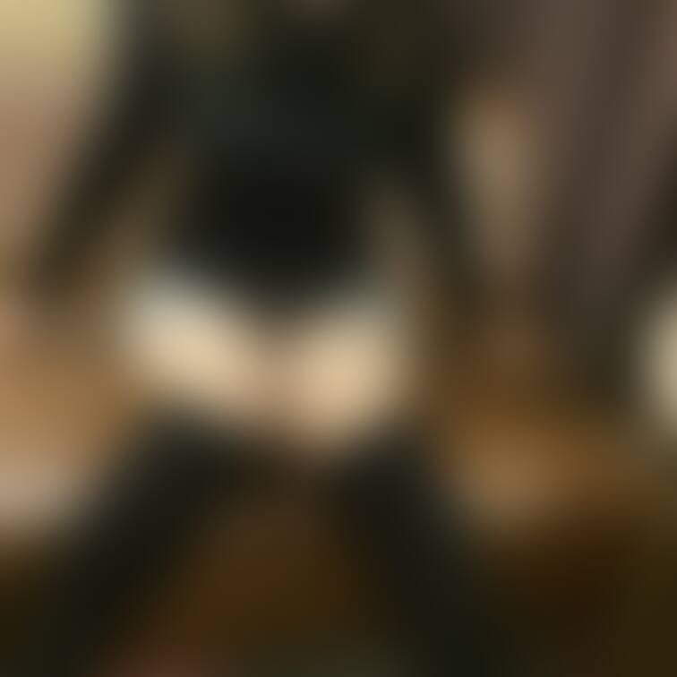 短いと勝手にめくれるみたいですよ