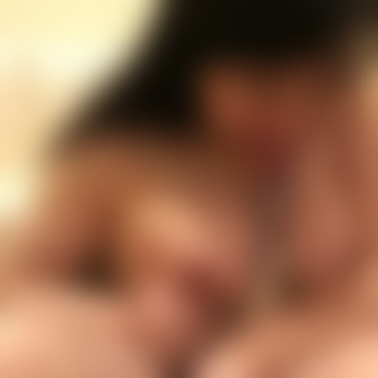 リクエストの多いフェラチオ風の写真5枚です。
今回はぼかしの範囲を目線だけにして、しかも薄く加工したので、フェラチオし