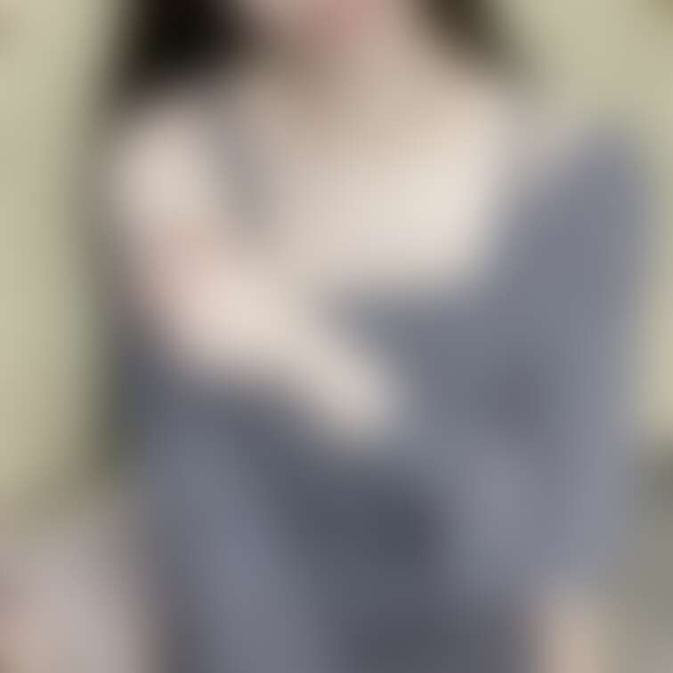しょうがないな///ちょっとだけ見る...？