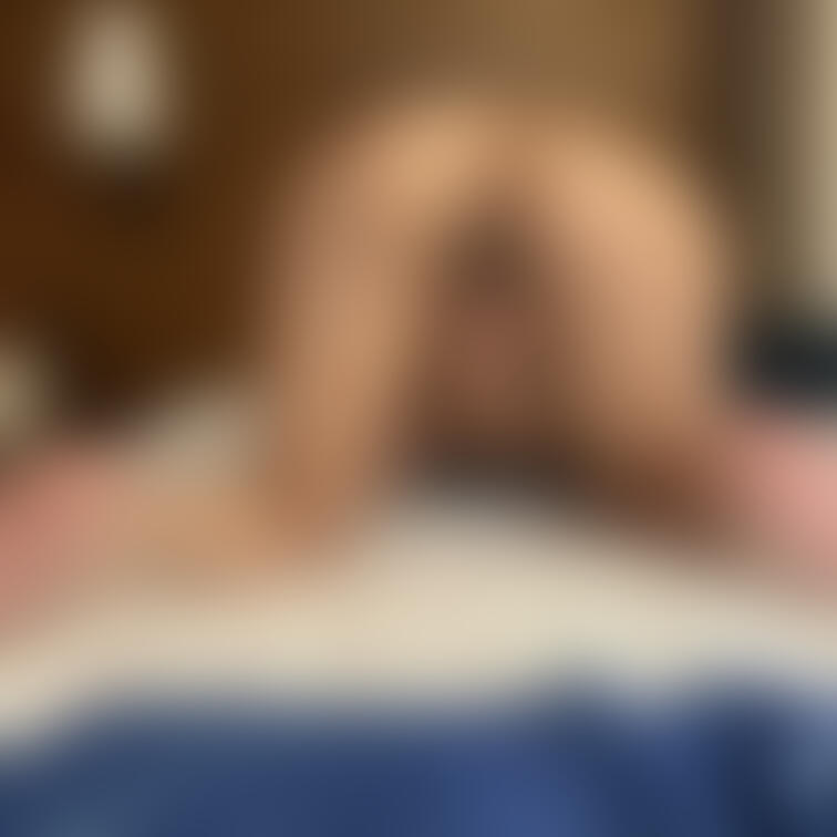 それにぃ、、、
びろびろに、、伸び切って、、、
いやらしいよねぇ。。。