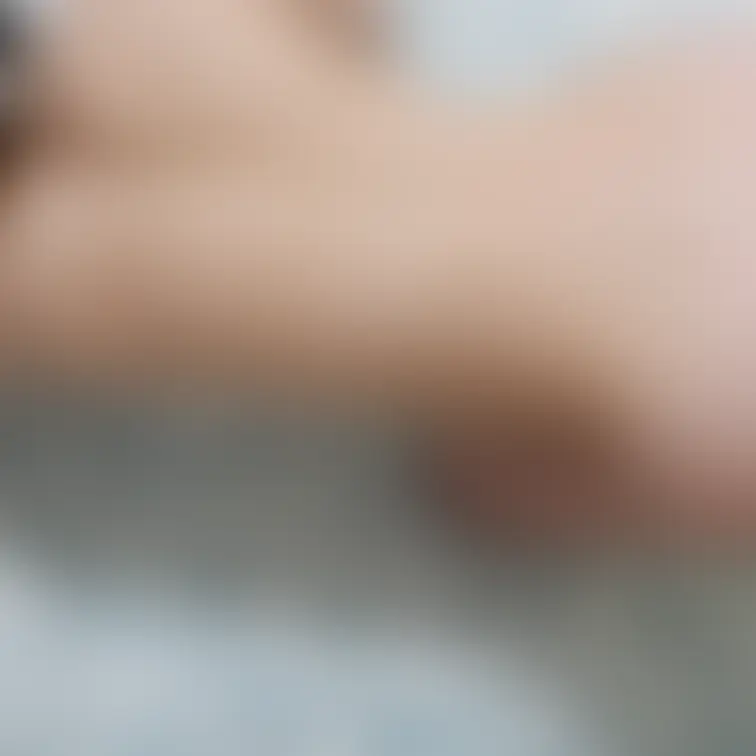 弥生の今後公開予定の動画をチラ見せ。こんなポーズもとってます。お楽しみに。

セクシーアイドル虎の穴・弥生編all（