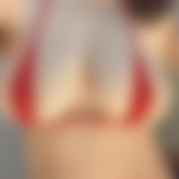 マイクロビキニ