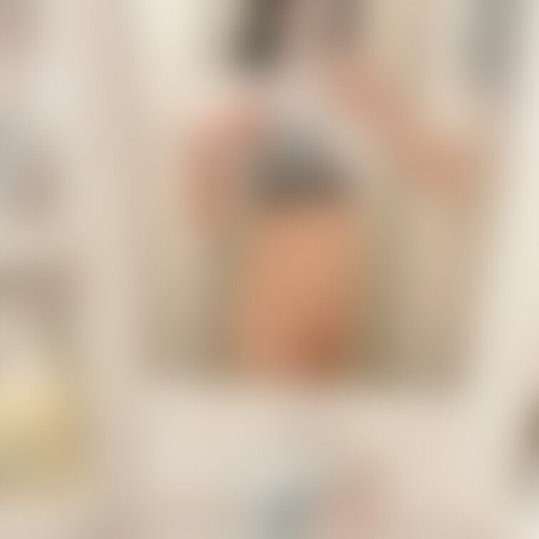 明日もお仕事頑張るぞ✨

【みみからのお願い💕】 
えっちだと思ってくれた方は 
写真下の♡印をポチッとしてくれ
